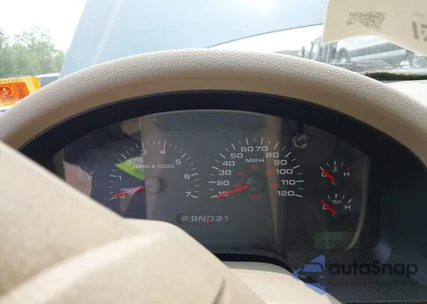 2005 Ford F-150 Stx/Xl/Xlt from USA, damaged, VIN 1FTRX14W85FA30682